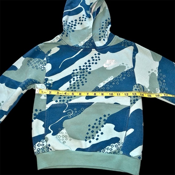Nike Kids Blue and Green Camouflage Sweatsuit Set | Medium 5-6 YRS - Picture 5 of 11